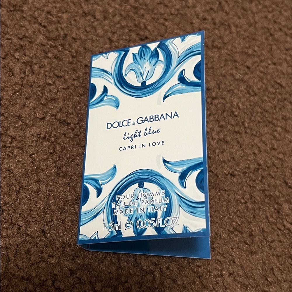 🤎5 For $25🤎 DOLCE & GABBANA LIGHT BLUE CAPRI IN LOVE Men’s Fragrance Sample